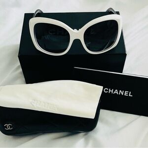 CHANEL Black and White Cat-Eye Sunglasses
